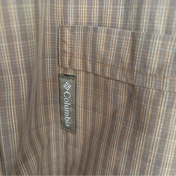 Columbia Sportswear Short Sleeve Pocket Button-down Shirt Fish Brown Cabin Plaid - Picture 5 of 10